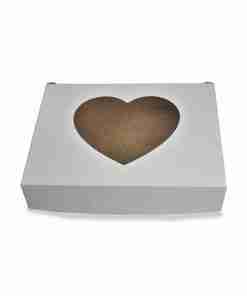 Caja con Visor Forma de Corazón de 20cm por 16cm por 4cm